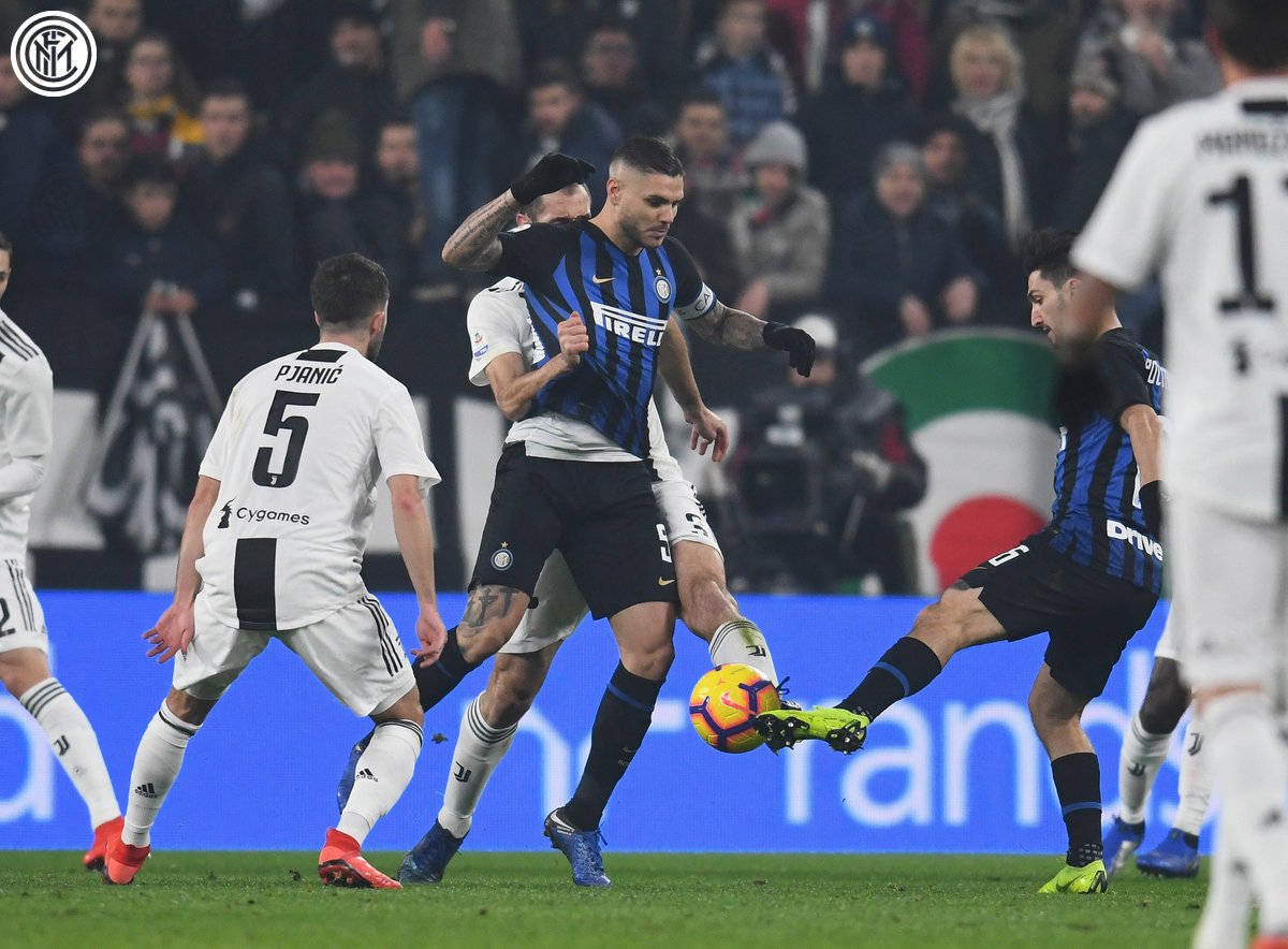 南宫电竞社区-成都蓉城外援罗慕洛